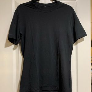 Men’s lululemon shirt